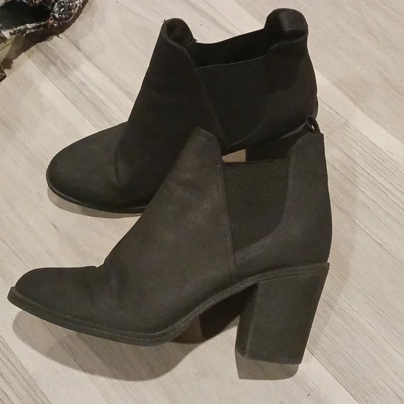 Size 40 Divided brand ankle boots - Picture 4 of 5